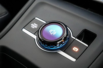 https://vehicle-cdn.autoleague.cloud/17009_11019233_25.jpg