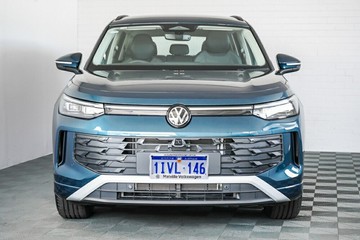 https://vehicle-cdn.autoleague.cloud/17009_11019233_3.jpg