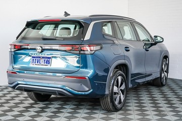 https://vehicle-cdn.autoleague.cloud/17009_11019233_6.jpg