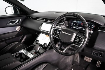 https://vehicle-cdn.autoleague.cloud/17009_11019234_18.jpg