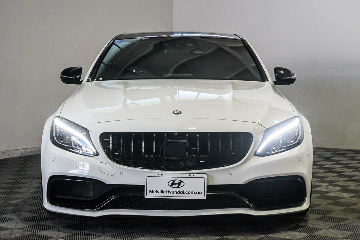 Mercedes Benz C-class image 3