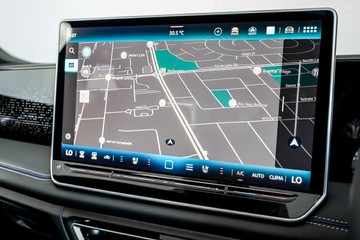 https://vehicle-cdn.autoleague.cloud/17009_11019243_21.jpg