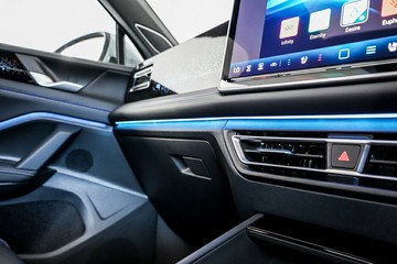https://vehicle-cdn.autoleague.cloud/17009_11019243_24.jpg