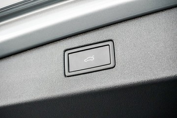 https://vehicle-cdn.autoleague.cloud/17009_11019243_29.jpg
