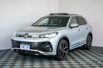 https://vehicle-cdn.autoleague.cloud/17009_11019243_4.jpg