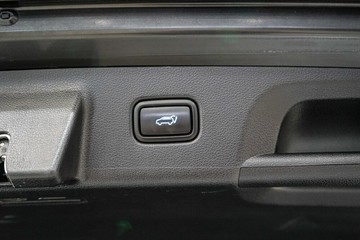 https://vehicle-cdn.autoleague.cloud/17009_11019244_15.jpg