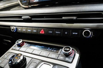 https://vehicle-cdn.autoleague.cloud/17009_11019244_26.jpg