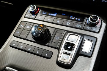 https://vehicle-cdn.autoleague.cloud/17009_11019244_30.jpg