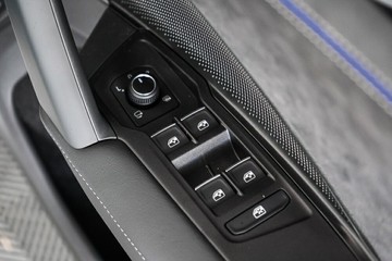 https://vehicle-cdn.autoleague.cloud/17009_11019245_16.jpg