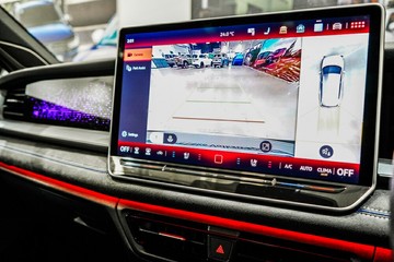 https://vehicle-cdn.autoleague.cloud/17009_11019245_20.jpg