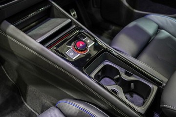 https://vehicle-cdn.autoleague.cloud/17009_11019245_25.jpg