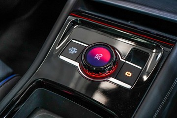 https://vehicle-cdn.autoleague.cloud/17009_11019245_26.jpg