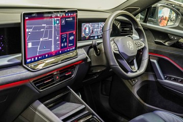 https://vehicle-cdn.autoleague.cloud/17009_11019245_27.jpg