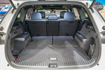 https://vehicle-cdn.autoleague.cloud/17009_11019245_8.jpg