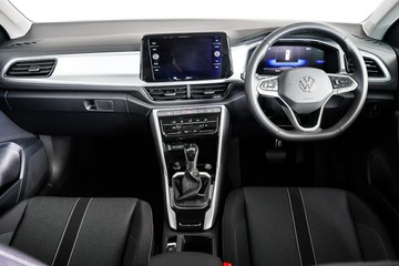 https://vehicle-cdn.autoleague.cloud/17009_11019246_10.jpg