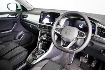 https://vehicle-cdn.autoleague.cloud/17009_11019246_11.jpg