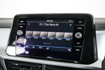https://vehicle-cdn.autoleague.cloud/17009_11019246_18.jpg