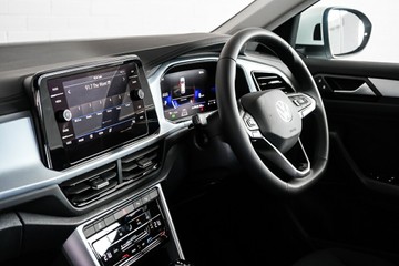 https://vehicle-cdn.autoleague.cloud/17009_11019246_21.jpg