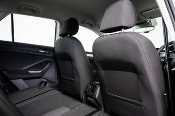 https://vehicle-cdn.autoleague.cloud/17009_11019246_23.jpg