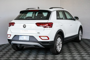 https://vehicle-cdn.autoleague.cloud/17009_11019246_6.jpg