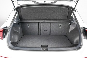 https://vehicle-cdn.autoleague.cloud/17009_11019246_8.jpg