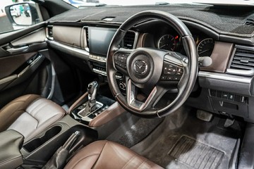https://vehicle-cdn.autoleague.cloud/17009_11019247_16.jpg