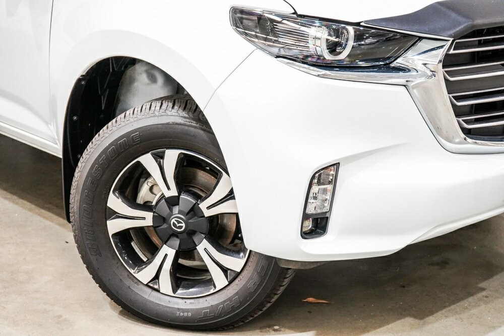 Mazda Bt-50 image 2