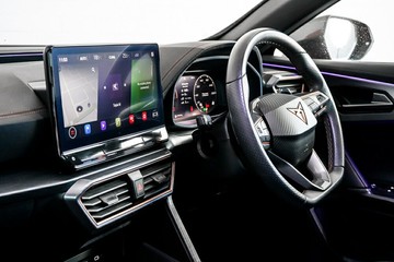 https://vehicle-cdn.autoleague.cloud/17009_11019248_16.jpg