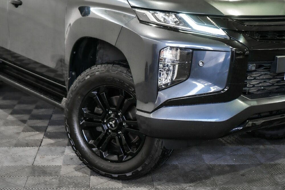 Mitsubishi Triton image 2