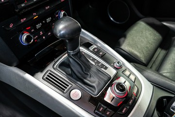https://vehicle-cdn.autoleague.cloud/17009_11019257_22.jpg
