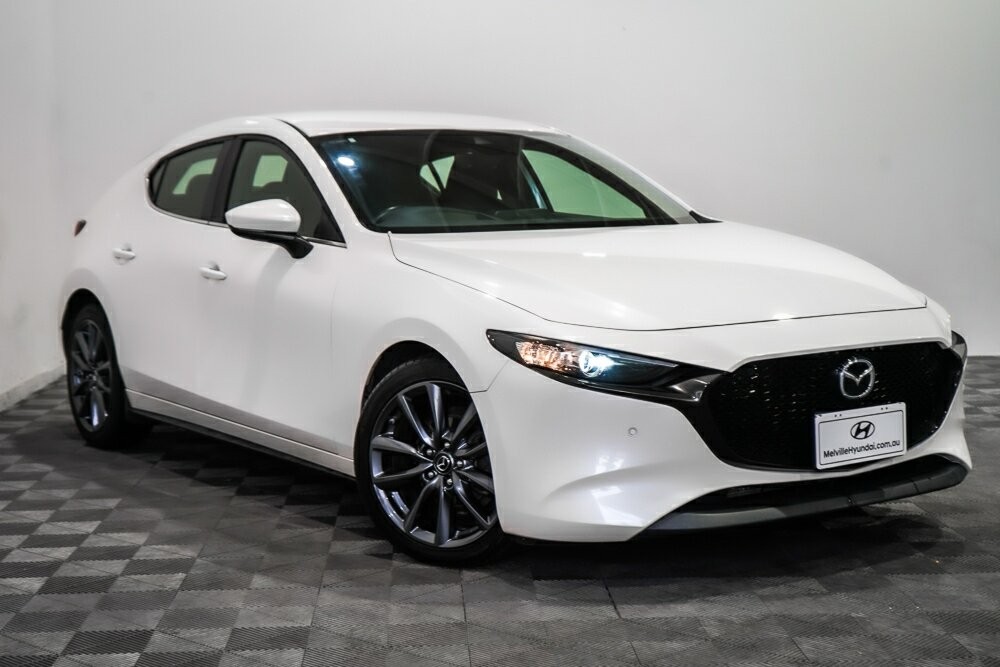 Mazda 3 image 1