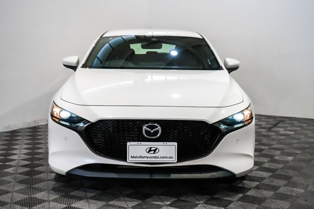 Mazda 3 image 3