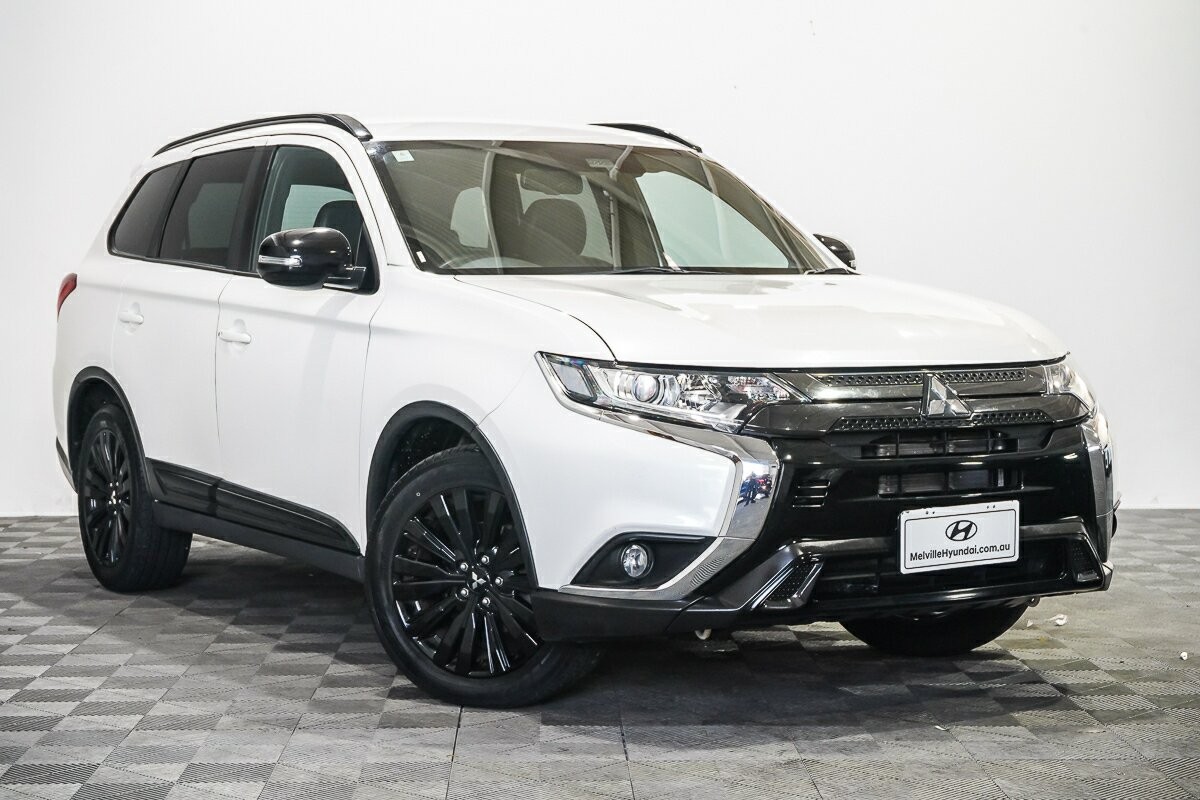 Mitsubishi Outlander image 1