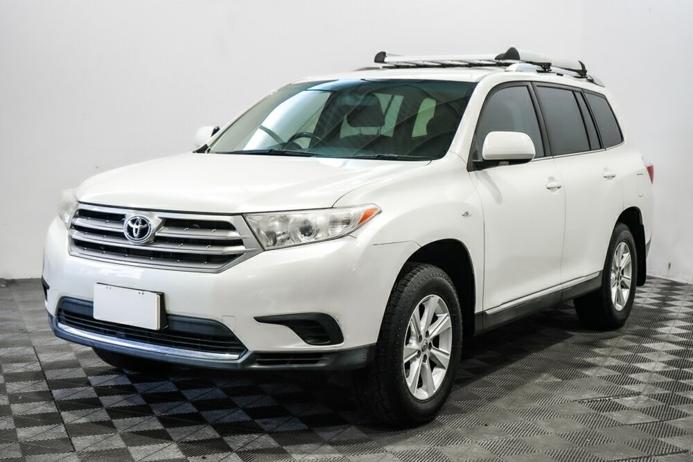 Toyota Kluger image 4