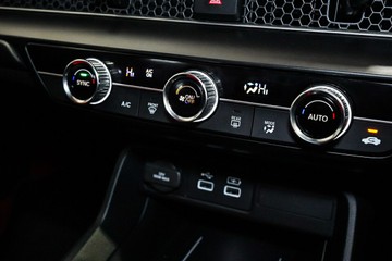 https://vehicle-cdn.autoleague.cloud/17009_11019326_20.jpg