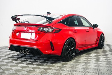 https://vehicle-cdn.autoleague.cloud/17009_11019326_8.jpg