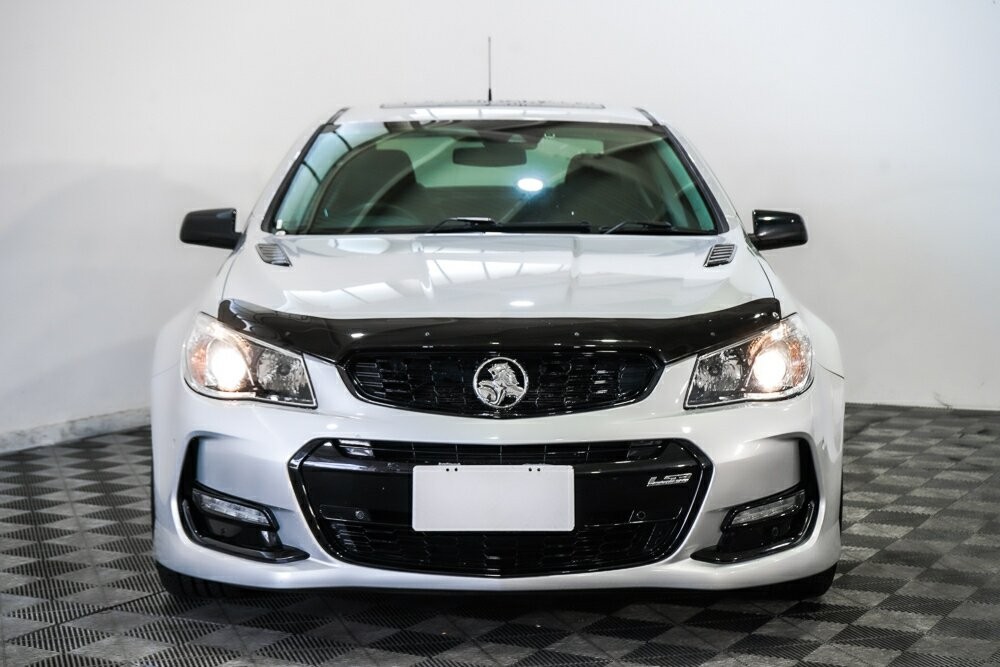 Holden Commodore image 3