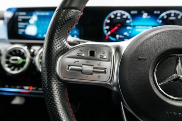 https://vehicle-cdn.autoleague.cloud/17009_11019409_13.jpg
