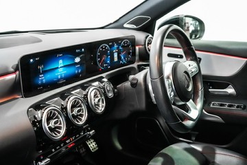 https://vehicle-cdn.autoleague.cloud/17009_11019409_24.jpg