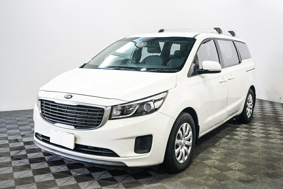 Kia Carnival image 4