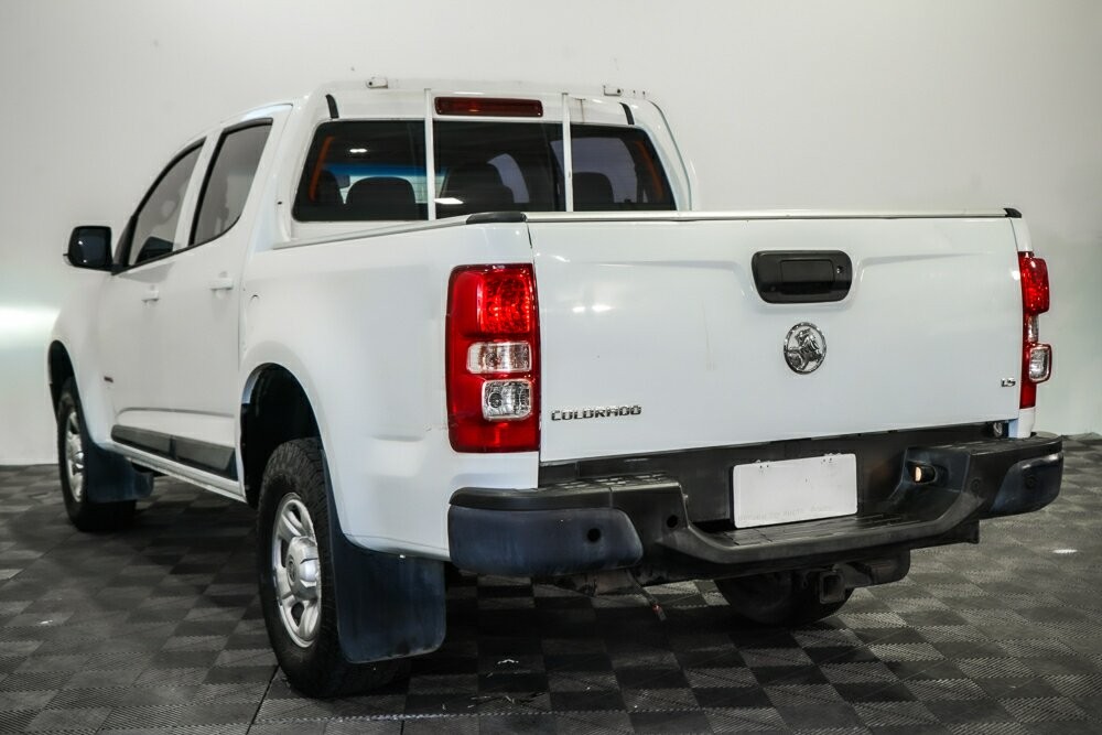 Holden Colorado image 4