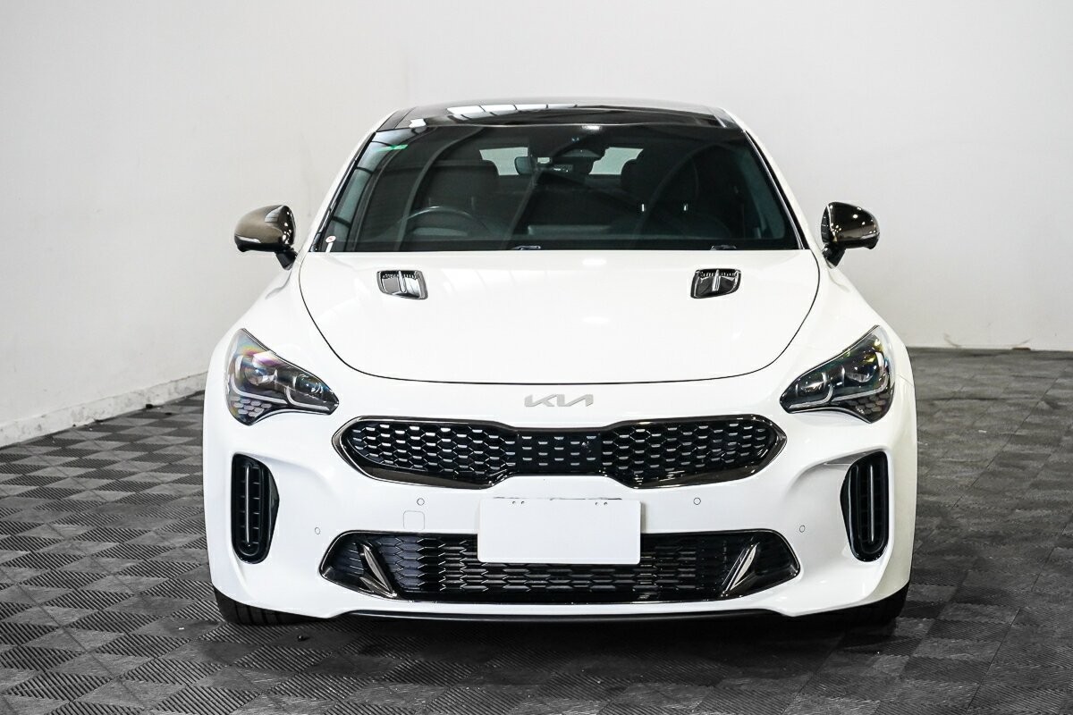 Kia Stinger image 3