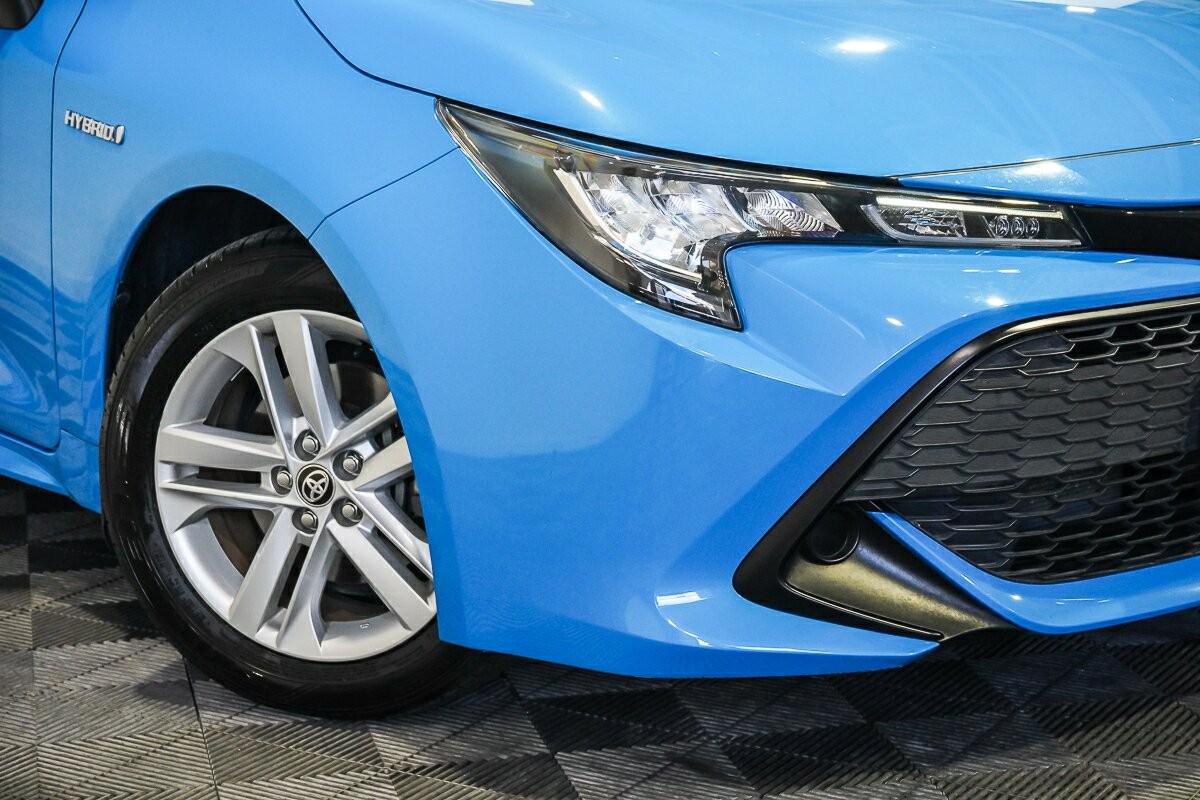 Toyota Corolla image 2