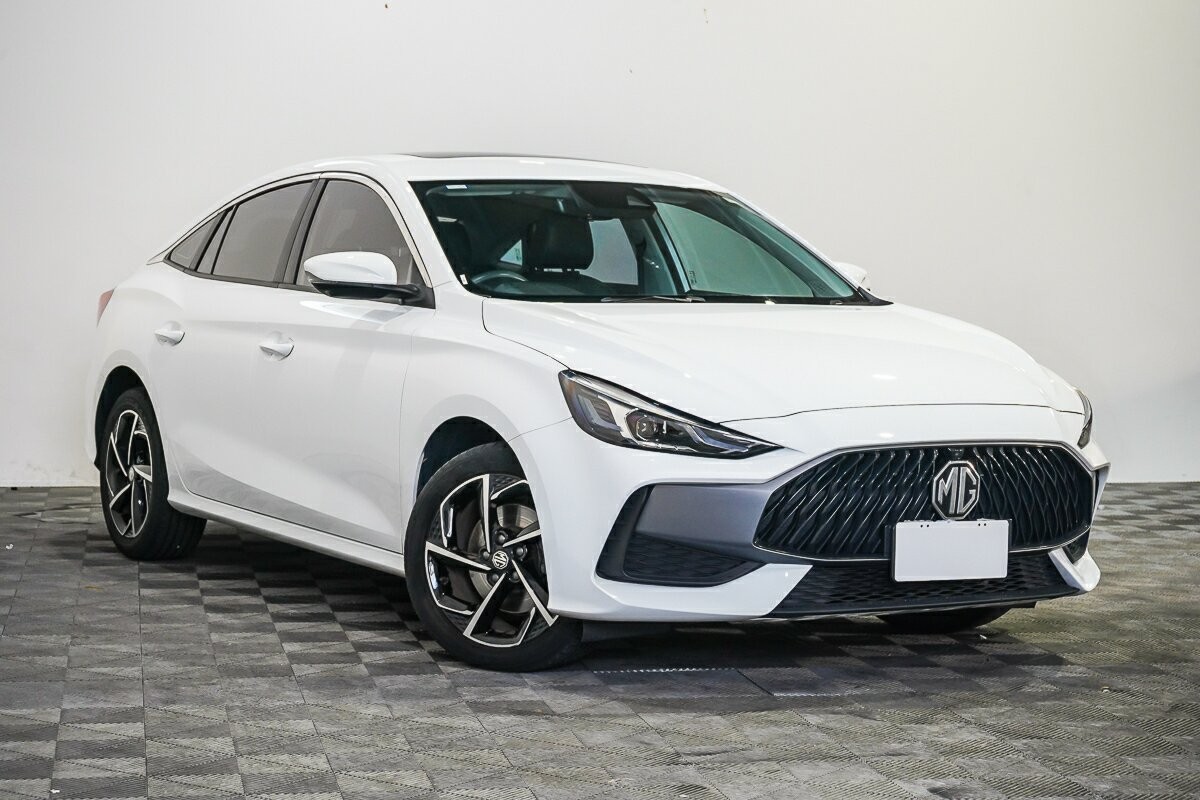 MG Mg5 image 1