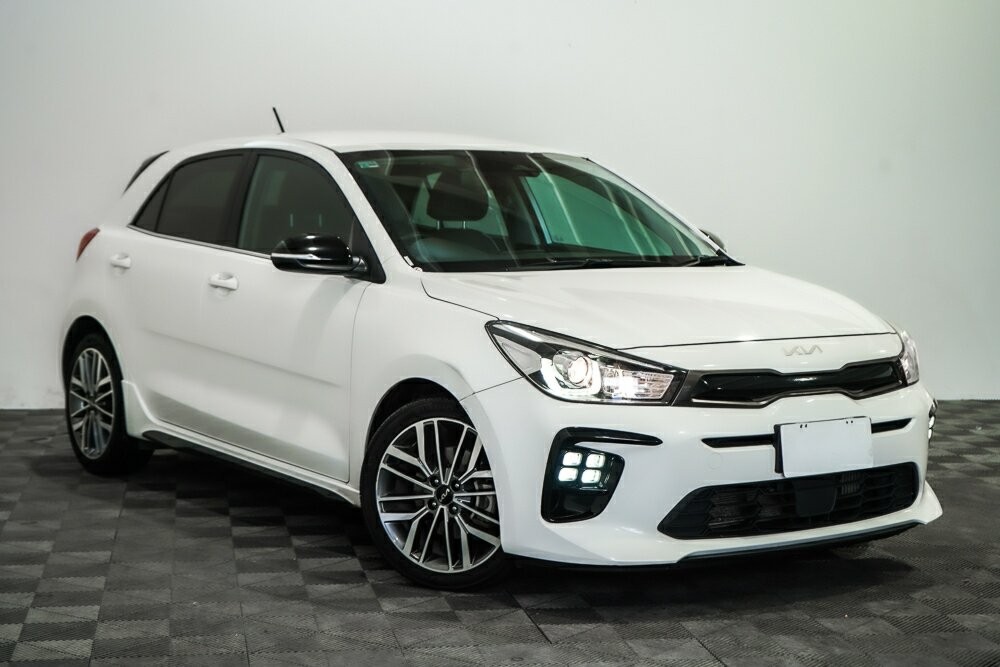 Kia Rio image 1