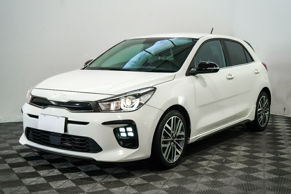 Kia Rio image 3