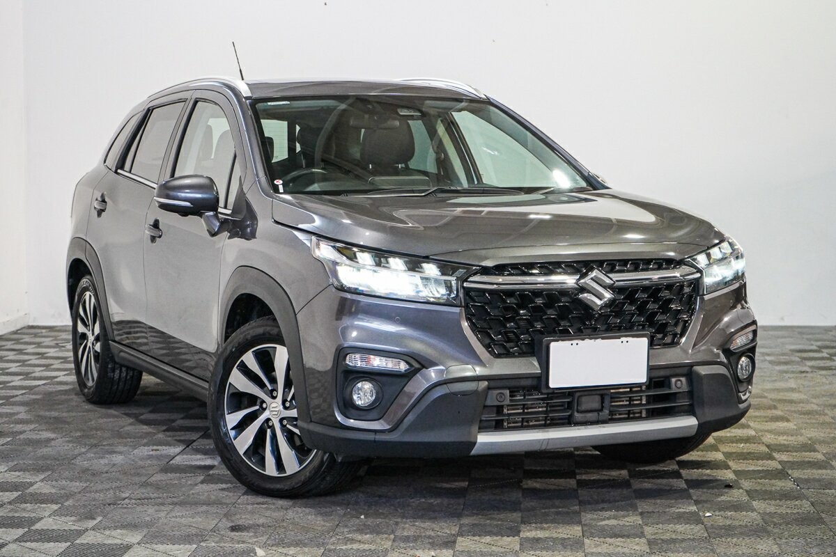 Suzuki S-cross image 1