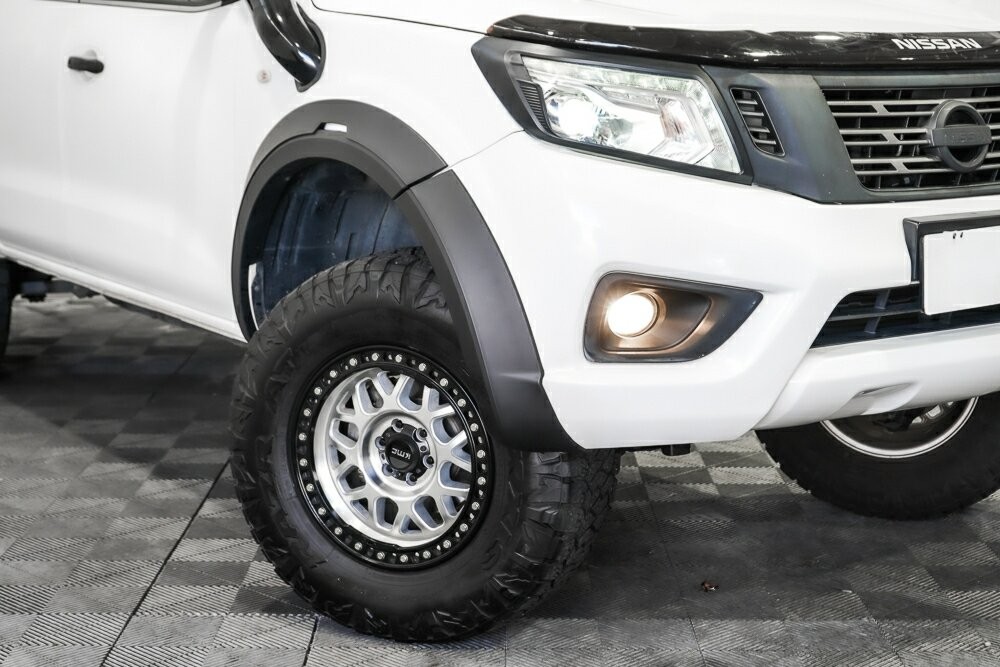 Nissan Navara image 2