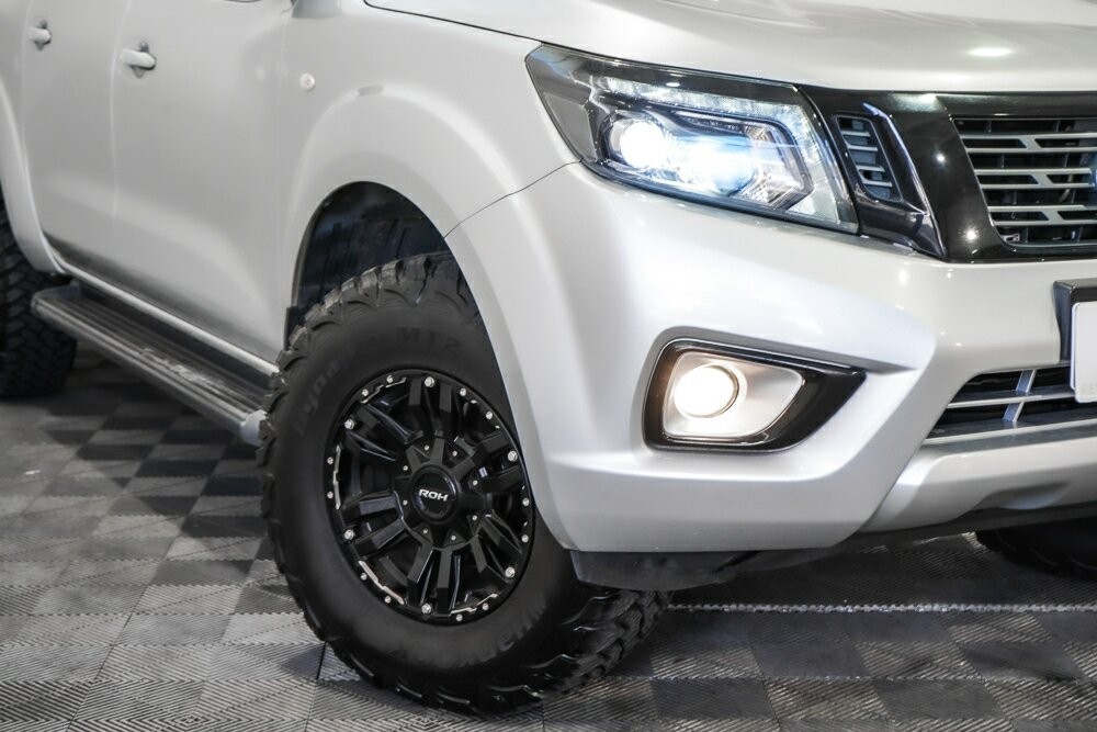 Nissan Navara image 2