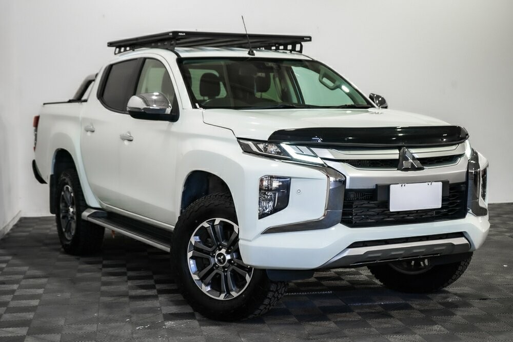 Mitsubishi Triton image 1